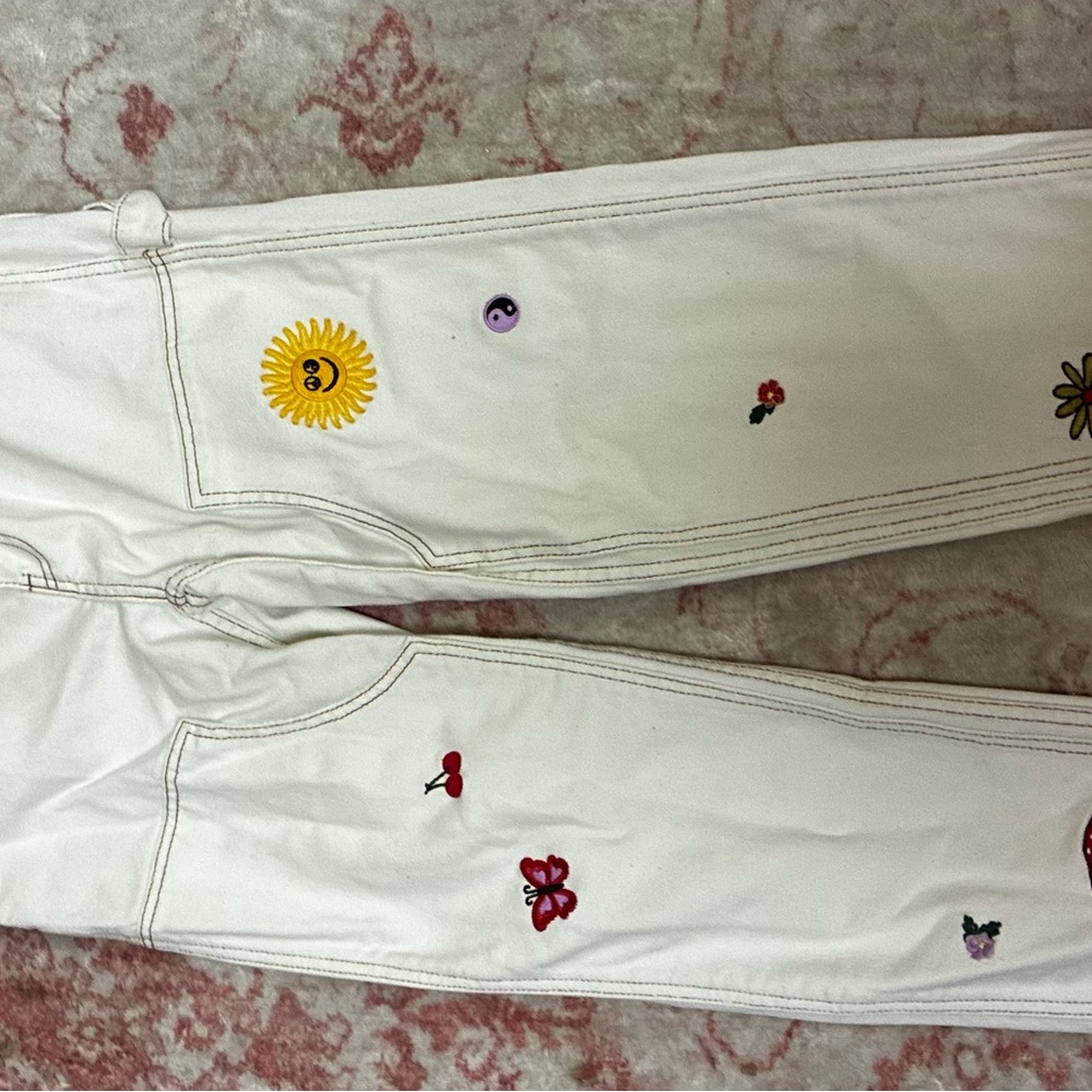 PacSun White Straight Leg Jeans with Embroidered Accents